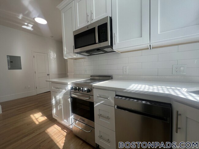 Foto del edificio - 175 Hemenway St