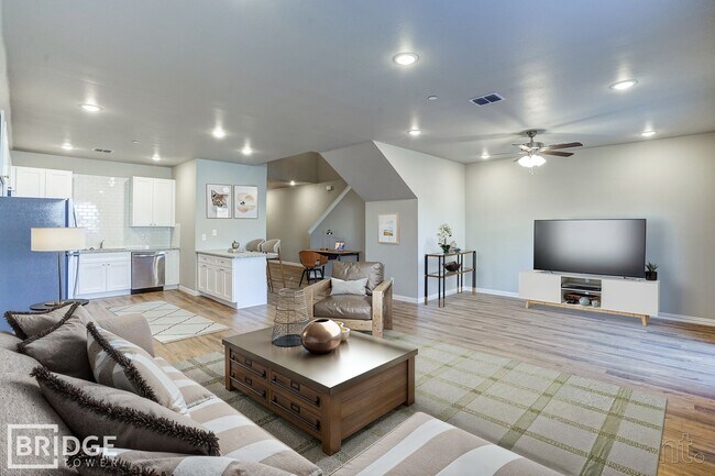 Foto del edificio - 1053 W Golden Ln