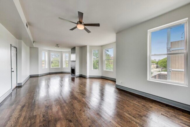 Foto del edificio - 737 E 50th St