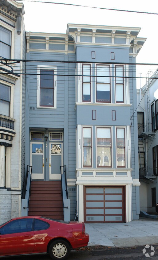 Building Photo - 941 Page St