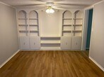 Foto principal - Charming 1 Bed, 1 Bath Condo Near University