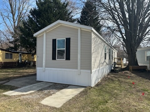 Building Photo - 7519 Dorr St
