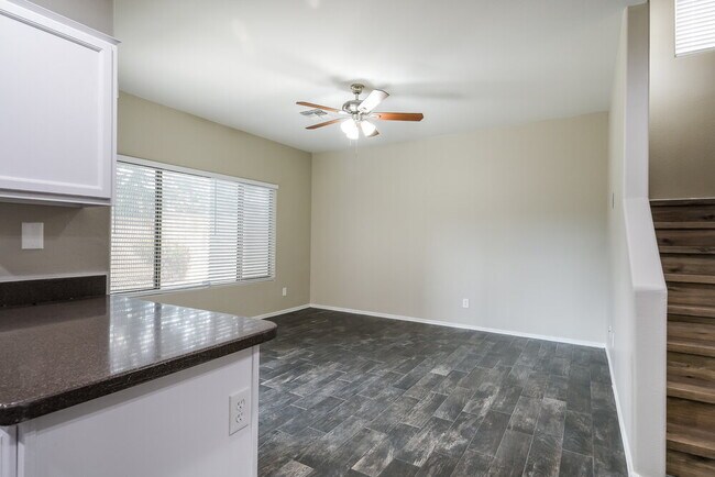 Foto del edificio - 1750 W Union Hills Dr