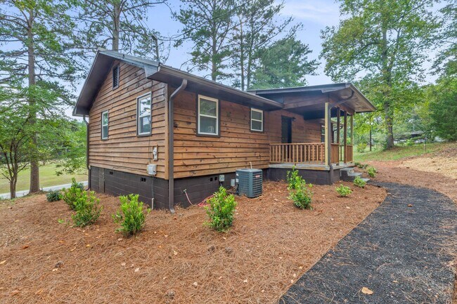 Building Photo - 171 Walt Carmichael Rd