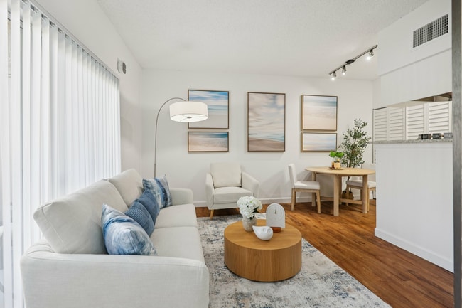 Foto del edificio - Waterford Point Apartments