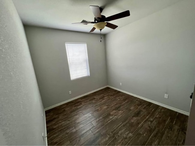 Building Photo - 10712 Granada Dr