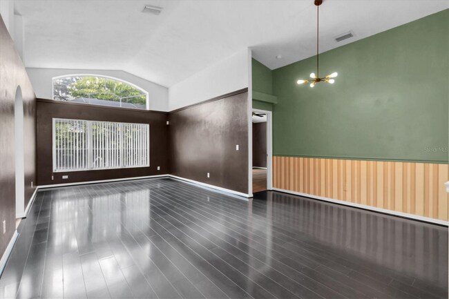 Foto del edificio - 5204 New Brittany Ln