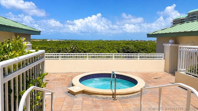 Foto del edificio - 350 N Federal Hwy