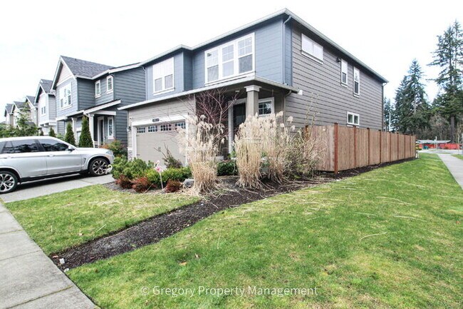 Building Photo - MUST SEE FIRST TIME RENTAL!!! 5bed 3bath 2535sf A/C BEAUTIFUL HOME! GREAT SCHOOLS!