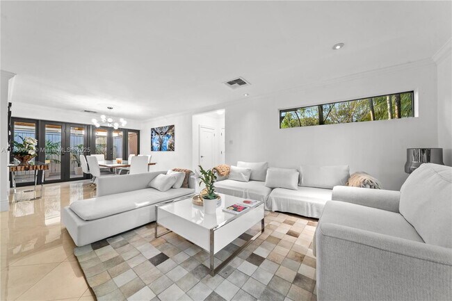 Foto del edificio - 1840 Cleveland Rd