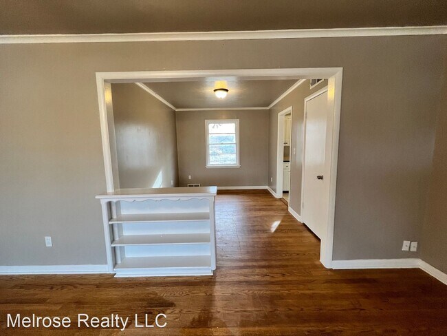 Building Photo - 3 br, 1 bath House - 208  East 14th Street