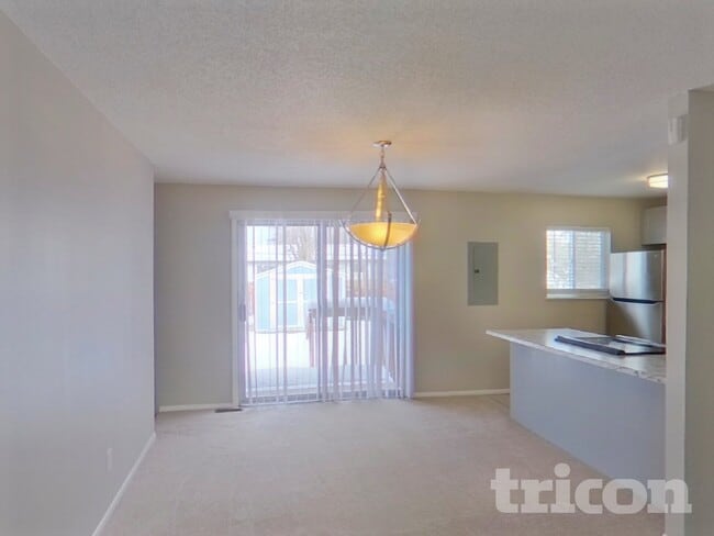 Foto del edificio - 1312 Rainier Dr