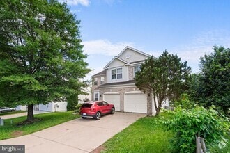 Building Photo - 8645 Huddersfield Way