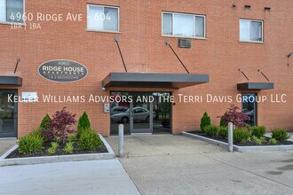 Building Photo - 4960 Ridge Ave