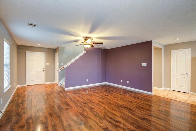 Building Photo - 15339 Trinity Meadow Dr