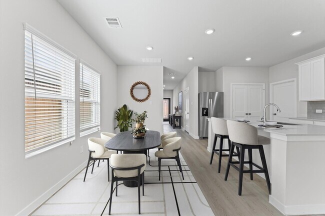 Building Photo - 259 Brazen Forest Trl