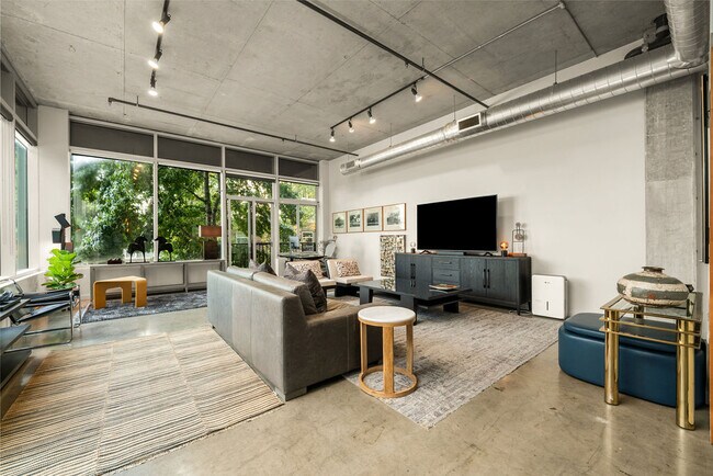 Foto del edificio - 2717 Western Ave