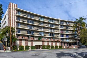Building Photo - 2260 N Cahuenga Blvd