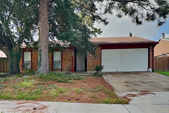 Building Photo - 14006 Pinewest Ct