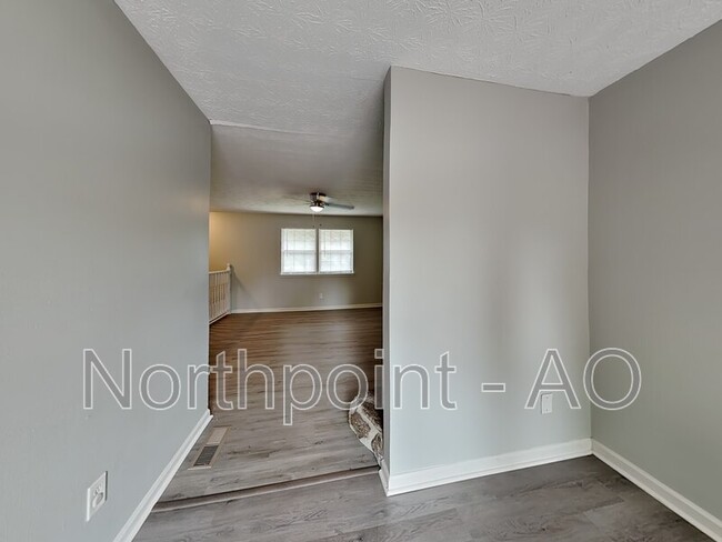 Building Photo - 6047 Marbut Rd