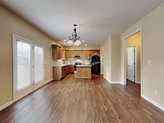 Building Photo - 228 Pearson Pl