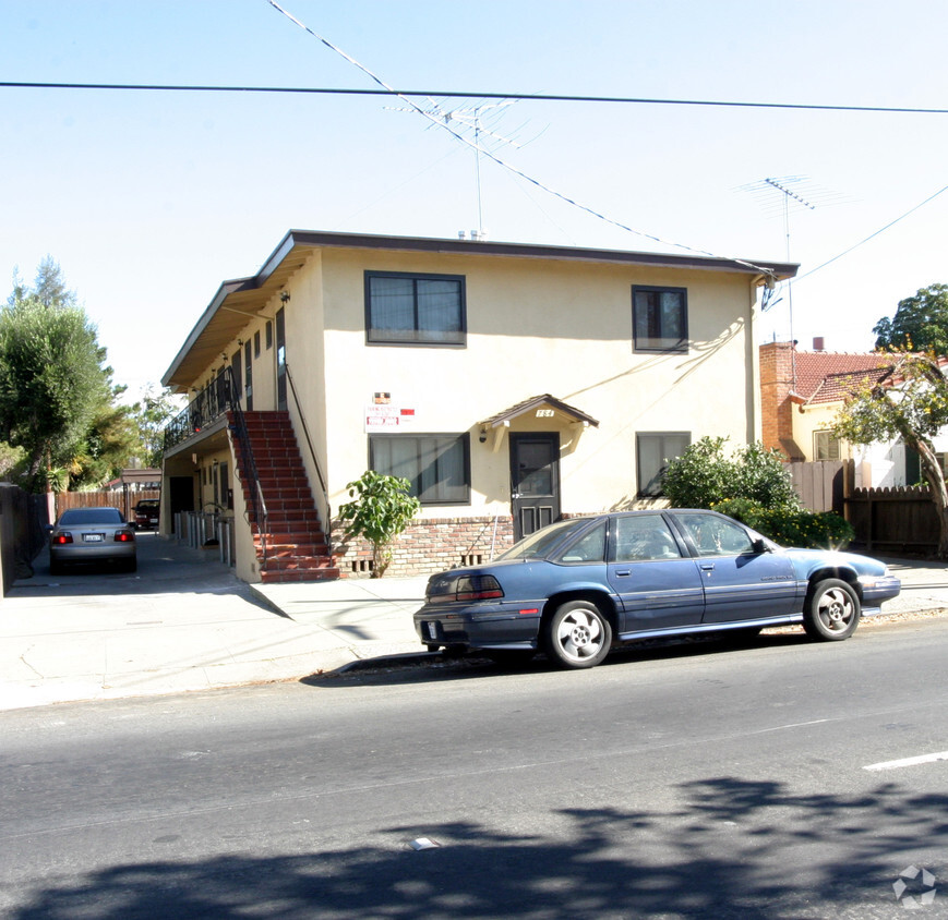 Foto del edificio - Vine Street Apartments