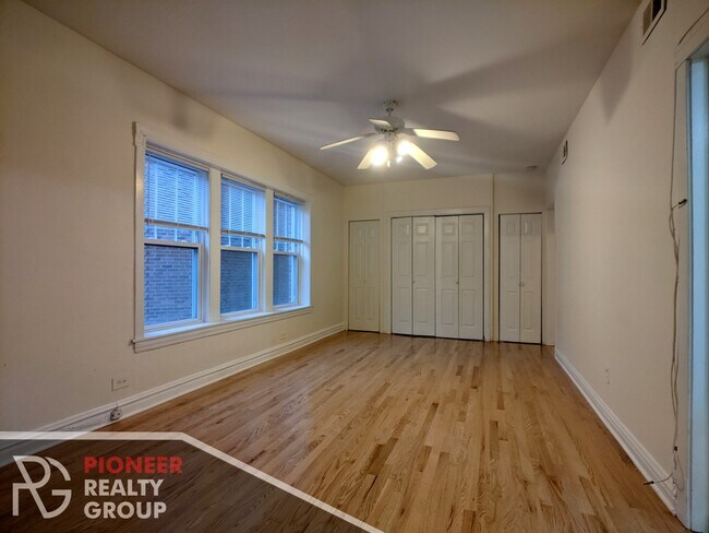 Foto del edificio - 3523 N Broadway St