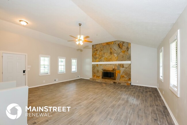 Building Photo - 418 Hearth Pl NW