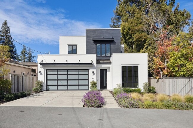 Foto del edificio - Luxurious Modern Single Family Home in West Menlo Park Available Now!