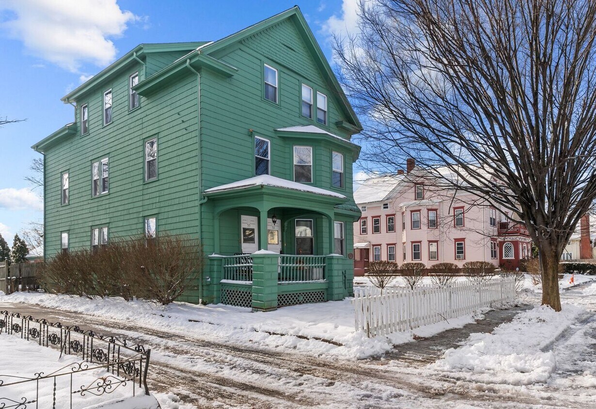 55 Potter St Unit 2, Pawtucket, RI 02860 Apartments in Pawtucket, RI