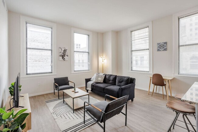 Foto del edificio - 9-JAN-JAN E 4th St