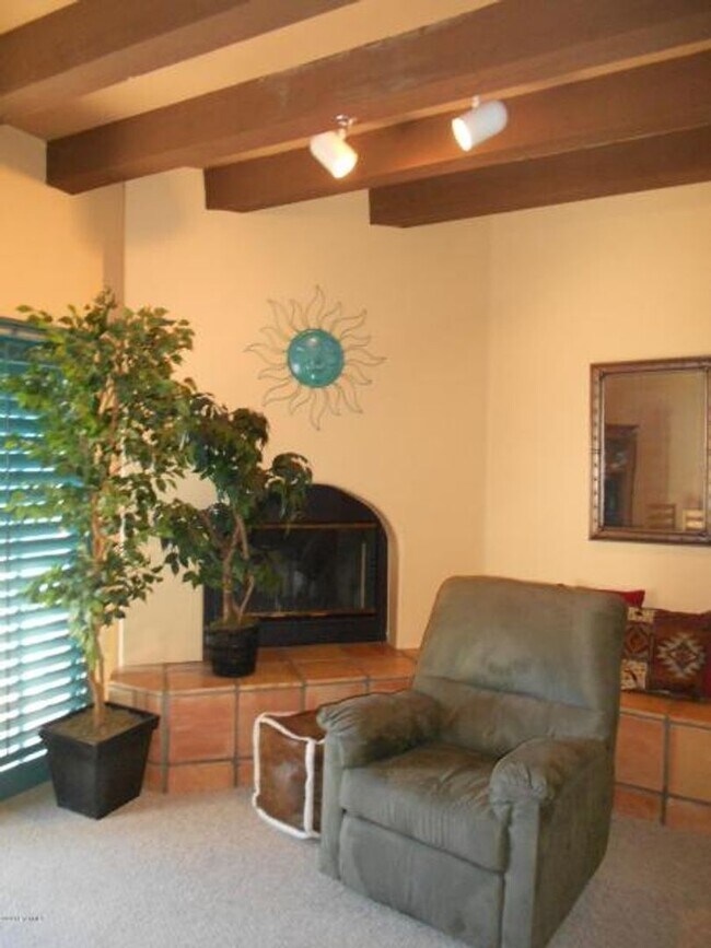 Building Photo - SINGLE LEVEL FURNISHED CASITA IN STARR PASS
