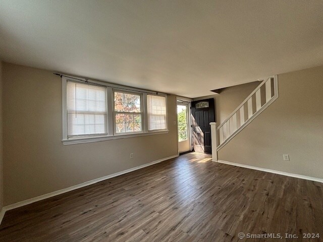 Building Photo - 10 Sachem St