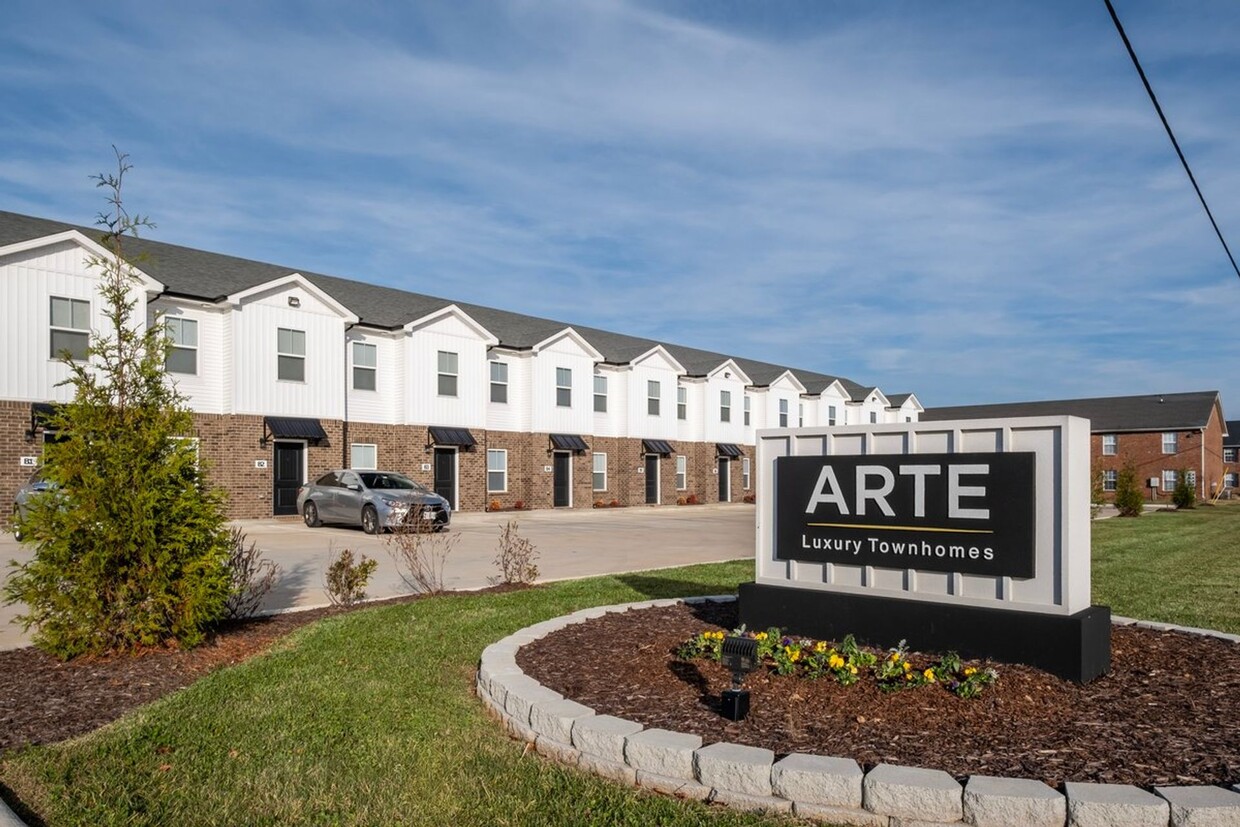 Foto principal - ARTE Luxury Townhomes