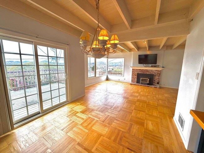 Building Photo - Clean 3 Bedroom, 1 Bath with Bonus Room- Walk to Westmoor High School, Open House, July 9th 4-6PM