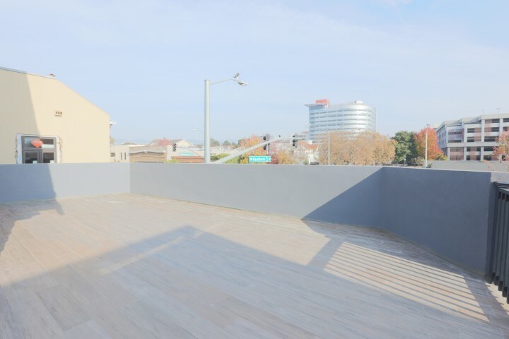 Foto del edificio - 3217 Telegraph Ave