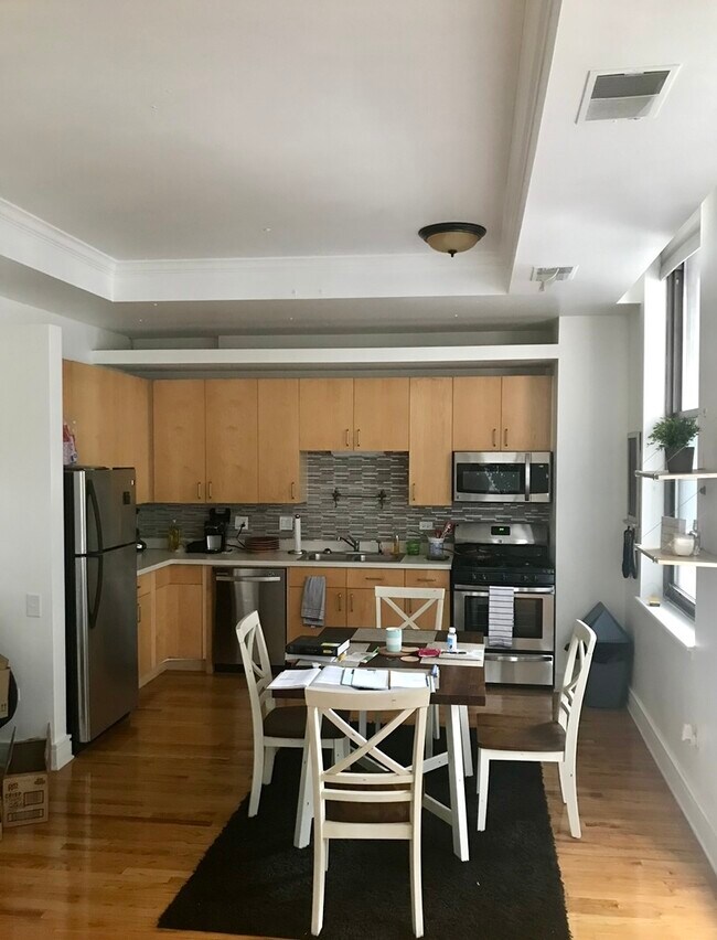 Foto del edificio - 212 W Washington St