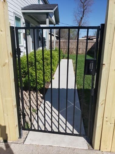 Building Photo - 4903 Noble St