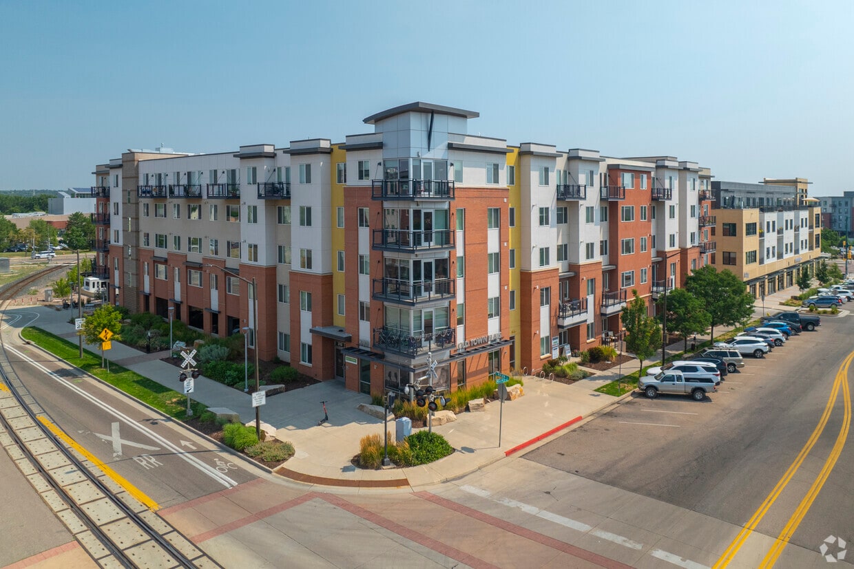 Primary Photo - Old Town Flats