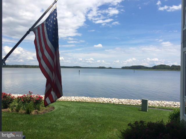 Foto principal - 711 Oyster Cove Dr