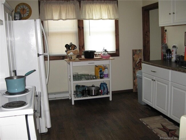 Building Photo - 34 Terryville Ave