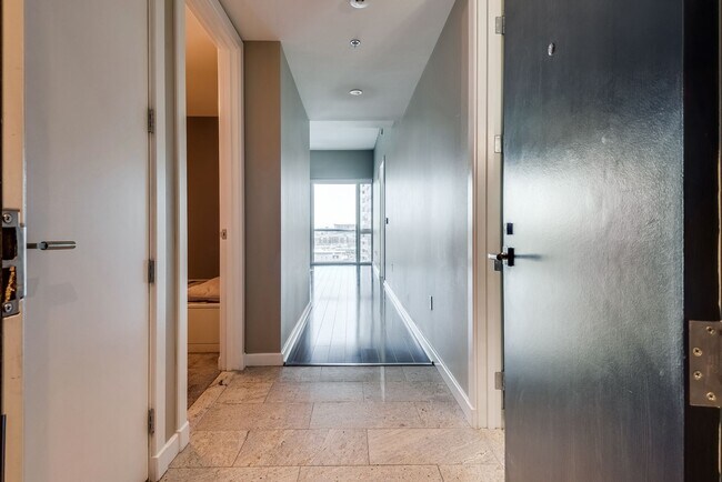 Foto del edificio - The Martin 1607-City/Strip Views from this Stunning 2Bd/2Ba Residence