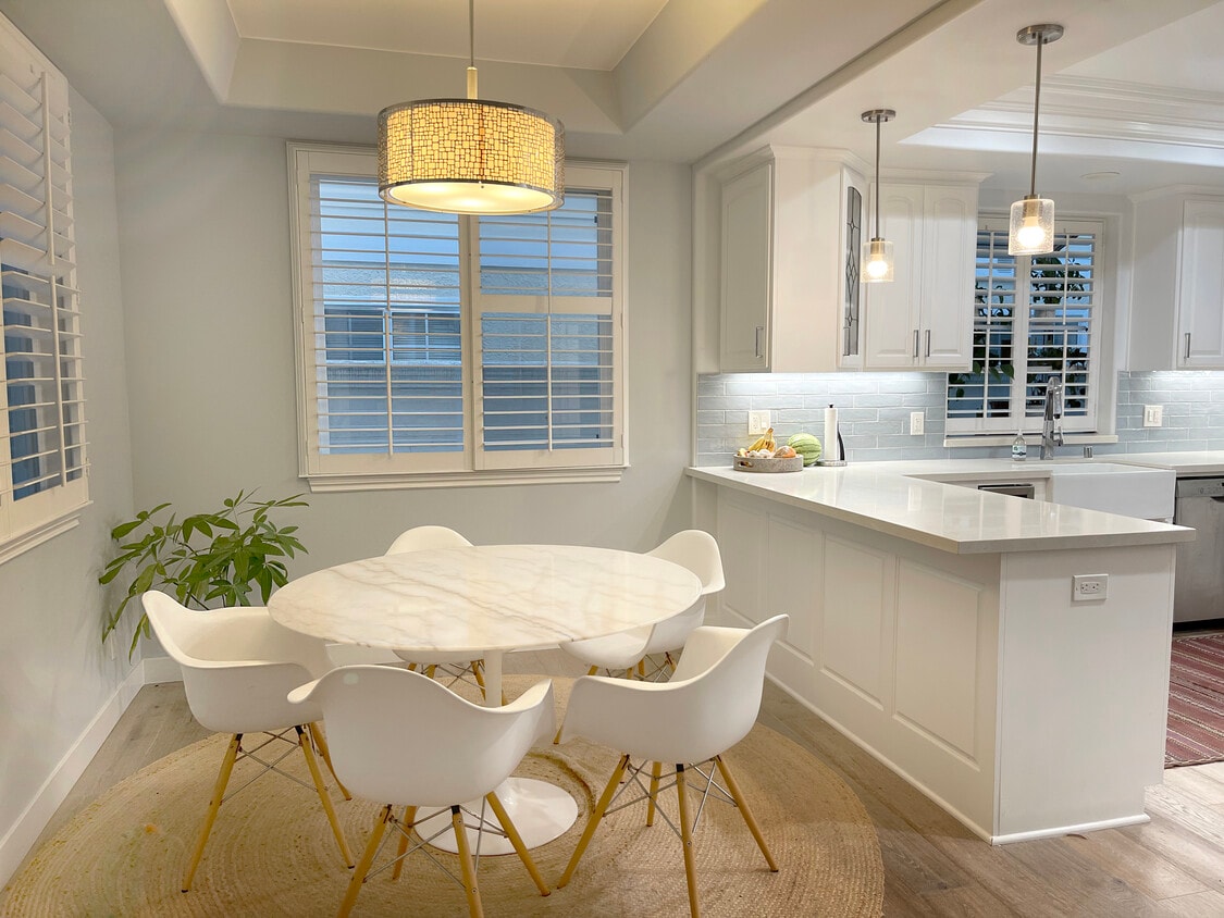 Family Dining off Kitchen - 2111 Nelson Ave