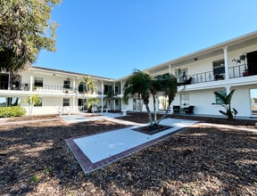 Building Photo - 105 S Spring Blvd