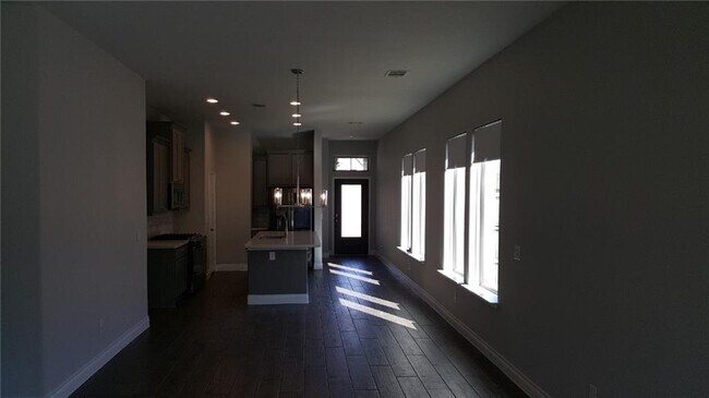 Building Photo - 212 Freeman Loop