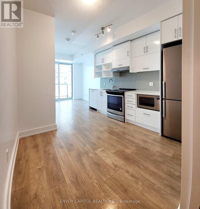 Building Photo - 128 Fairview Mall Dr