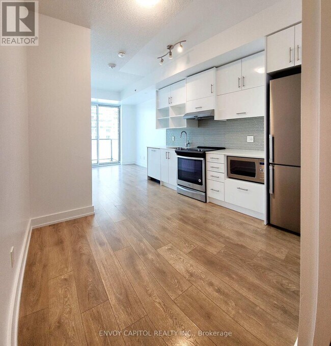 Photo du bâtiment - 128 Fairview Mall Dr