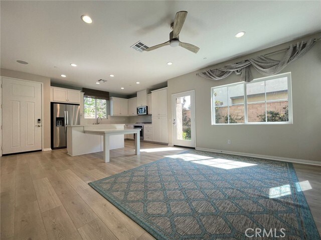 Foto del edificio - 16025 Symphony Ln