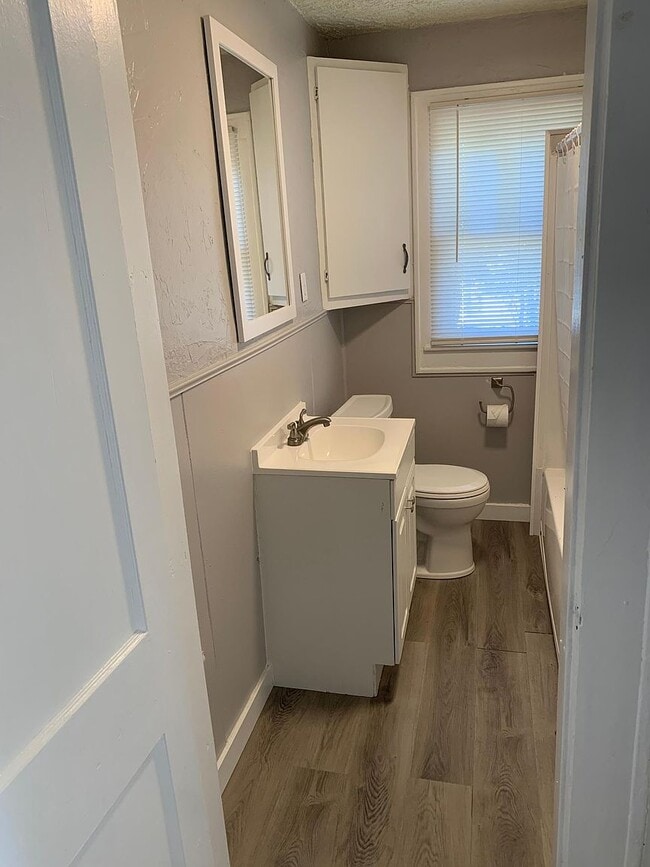 Foto del edificio - 813 N Bancroft St