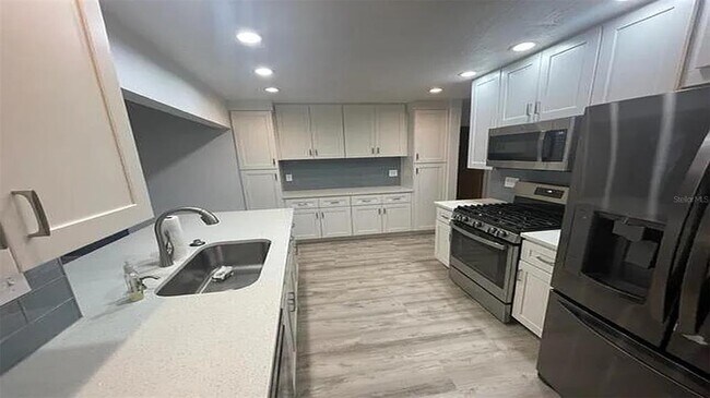 Foto del edificio - 4331 44th St S